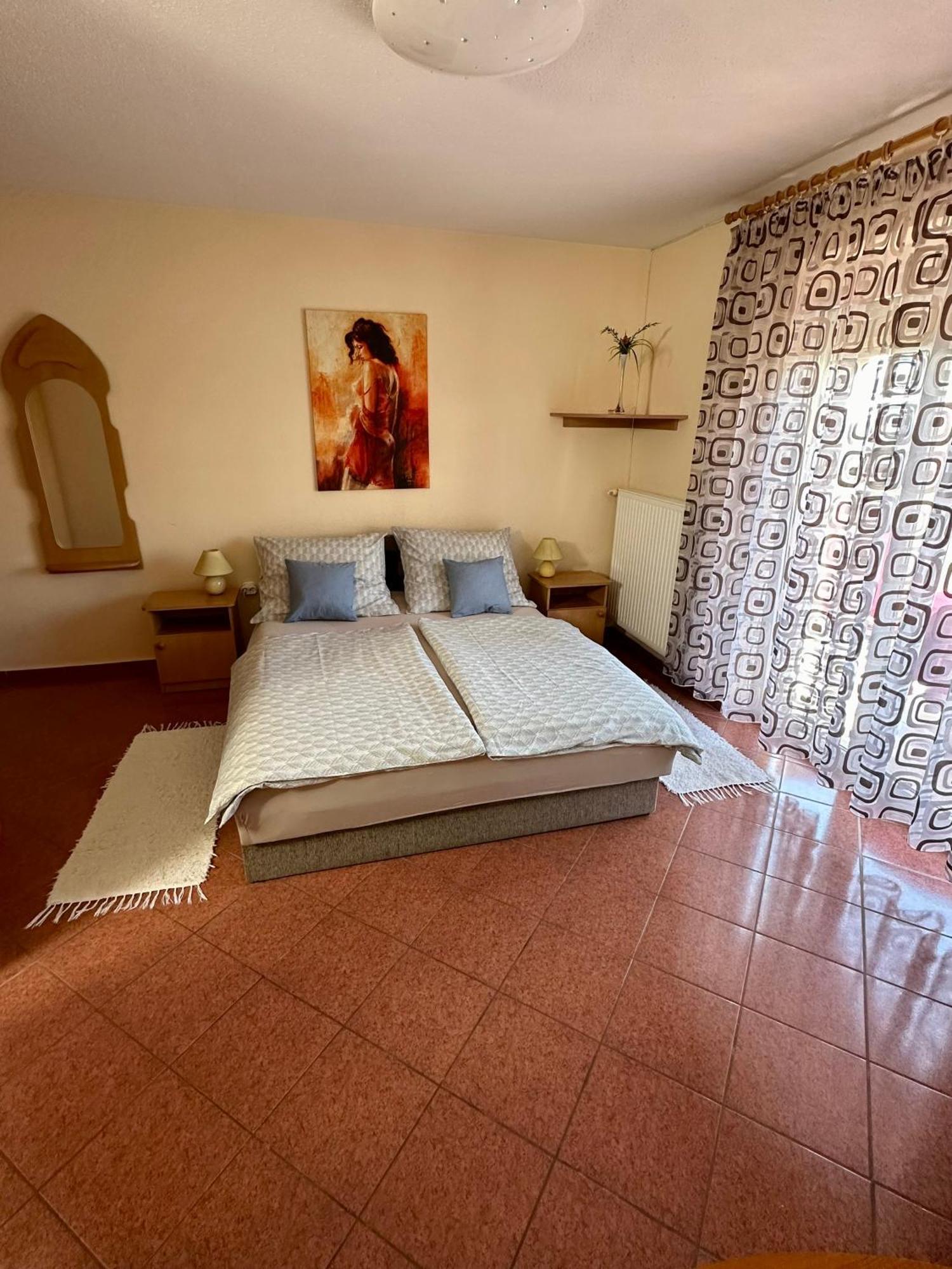Judit Apartments Хевиз Экстерьер фото