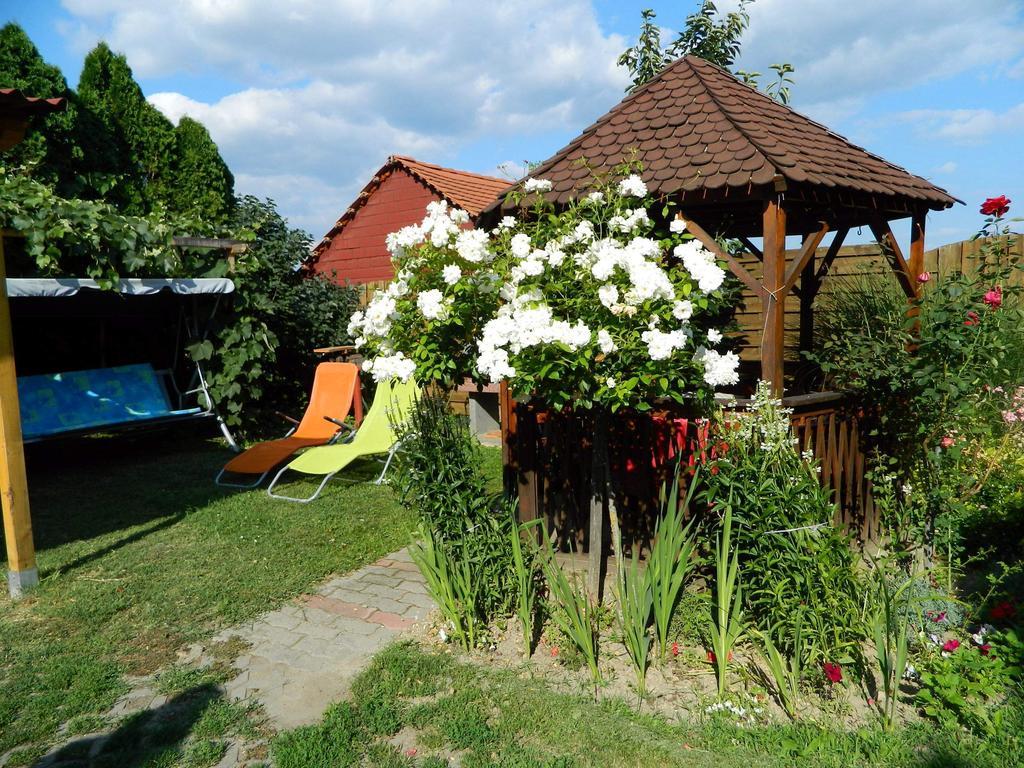 Judit Apartments Хевиз Экстерьер фото