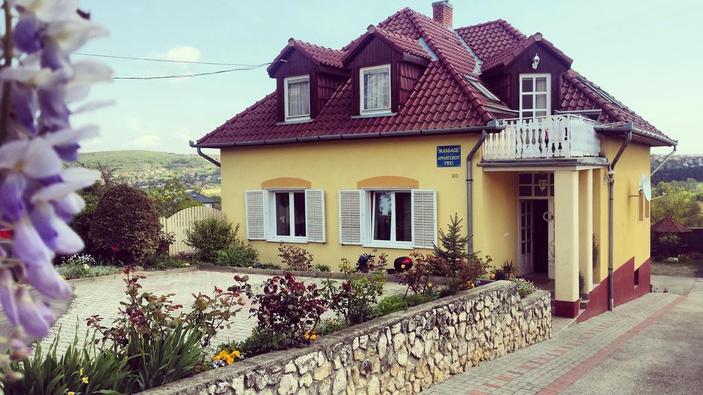 Judit Apartments Хевиз Экстерьер фото